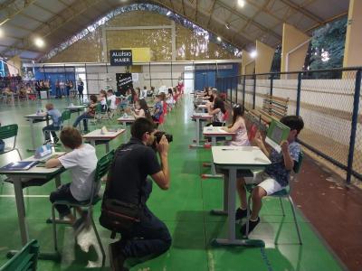 Noite de Autógrafos dos alunos do Jardim 2 da Escola Aluísio Maier foi um verdadeiro sucesso